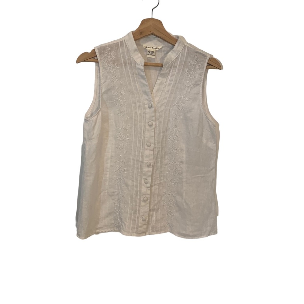 Sleeveless White Embroidered Button-Front Top - Cottagecore Chic